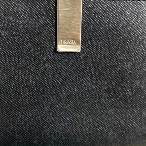 Like NWOT  Prada Mens Wallet / Ladies - Picture 1 of 15